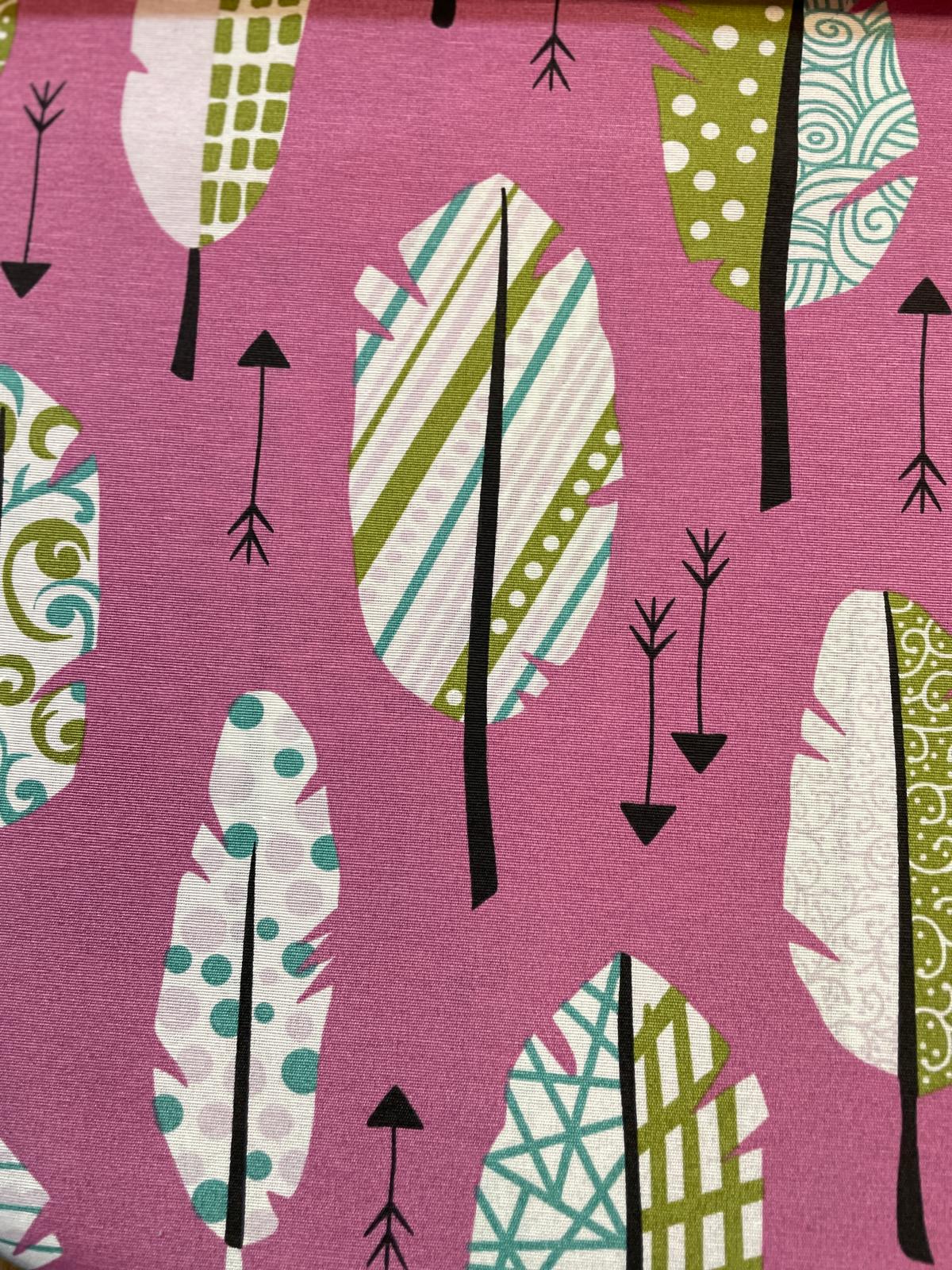 Deko Stoff mit grossen Federn pinkrosa Deko Stoff mit grossen Federn pinkrosa